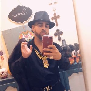 Meet your Posher, Ray